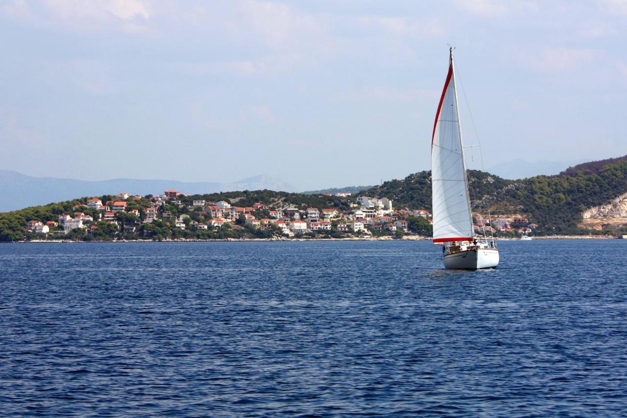 Apartments By The Sea Okrug Donji, Ciovo - 16657 Donji Okrug  Exterior photo