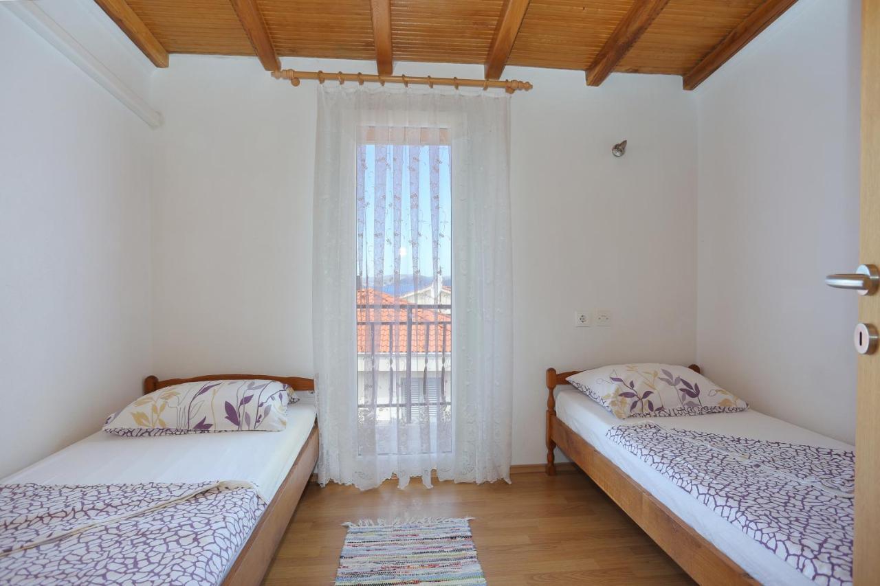 Apartments By The Sea Okrug Donji, Ciovo - 16657 Donji Okrug  Exterior photo