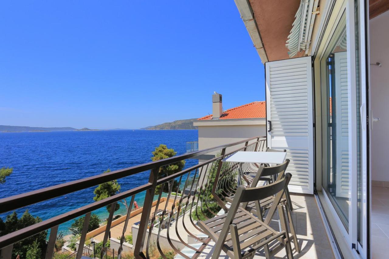 Apartments By The Sea Okrug Donji, Ciovo - 16657 Donji Okrug  Exterior photo